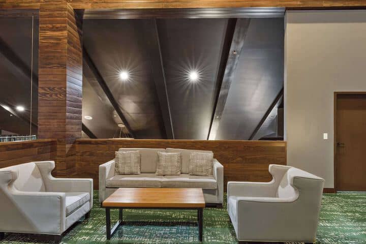 Hotel Interior 7 of 85