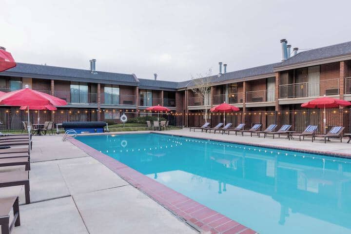 Pool 48 of 85