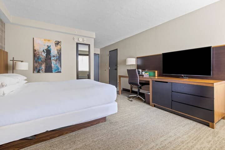Room 34 of 85
