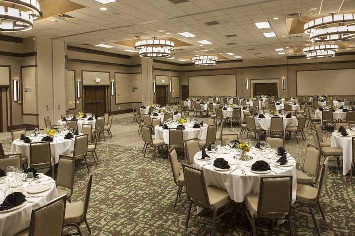 Ballroom/Hall 78 of 85